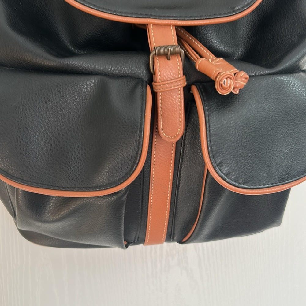 Capezio Backpack Rucksack Brown Leather Trim Large Sling Bag Vintage 80s HTF - Picture 3 of 9